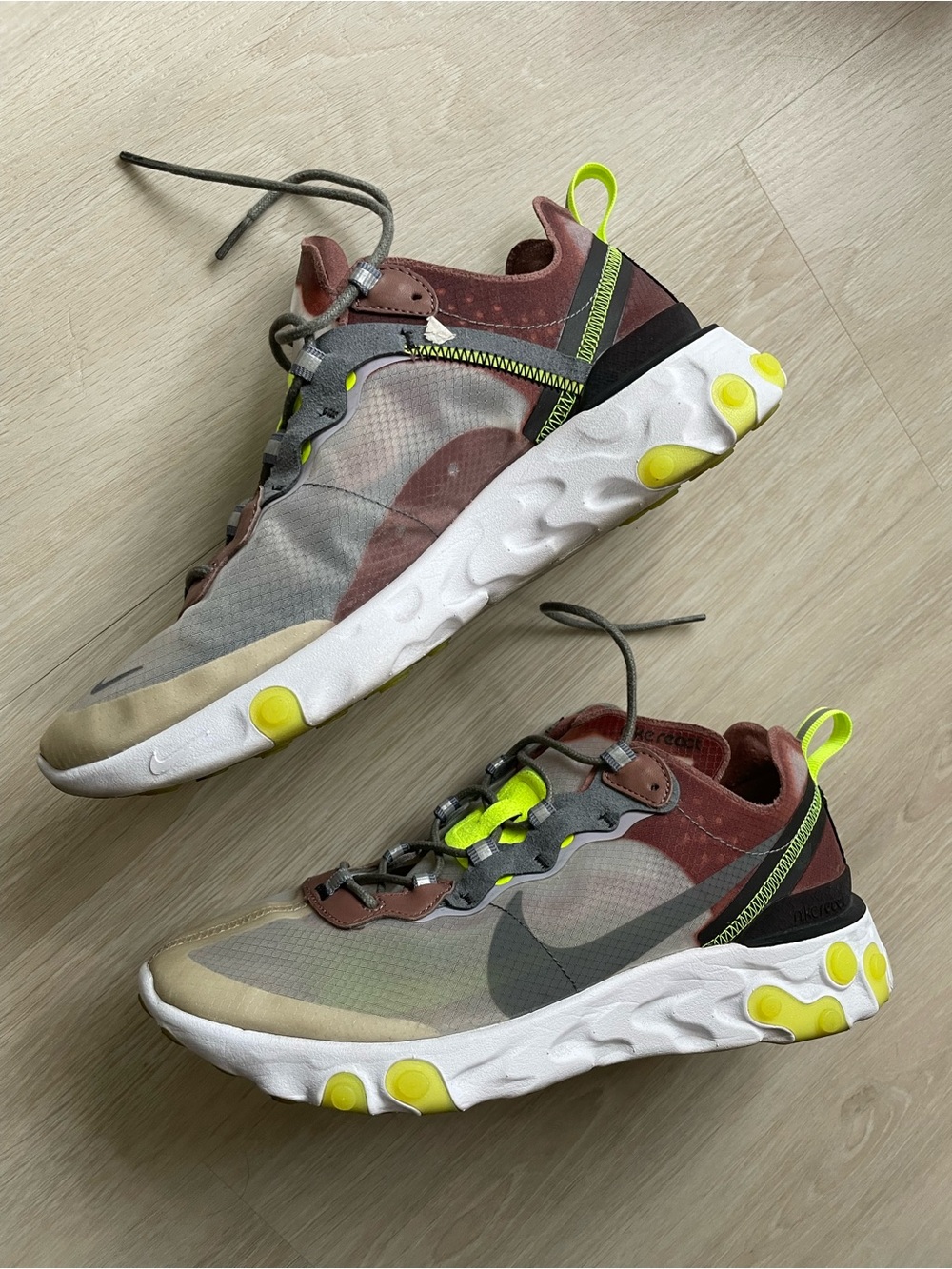 Nike react element 87 desert sand cool grey